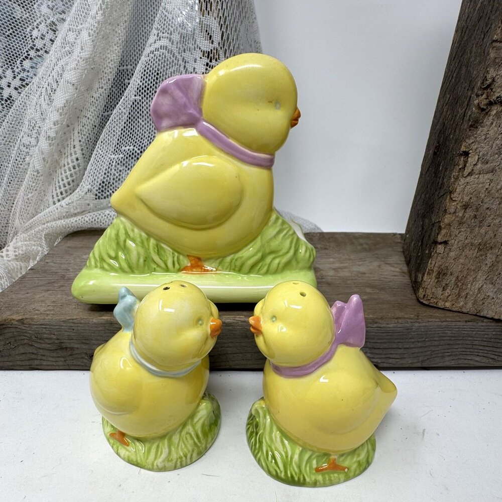 Vintage Yellow Ceramic Chick Shakers & Napkin Holder Set K-Mart